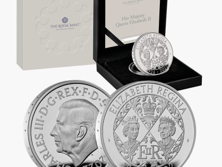 Her Majesty Queen Elizabeth II 2022 £5 Silver Proof Coin - King Charles III first portrait Fashion